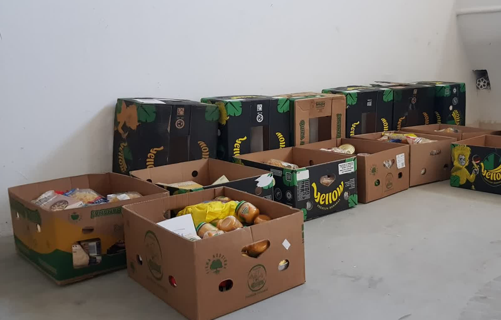 Nawet 400 paczek z żywnością dla potrzebujacych