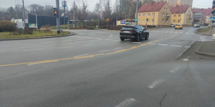 Zmiany na Rondzie Santockim. Dodatkowy pas dla usprawnienia ruchu