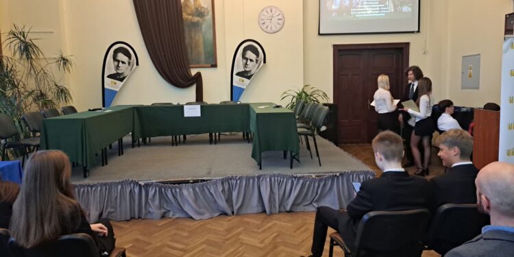 Debata Oksfordzka w II LO w Gorzowie. Rozmawiano na tematy ważne dla świata