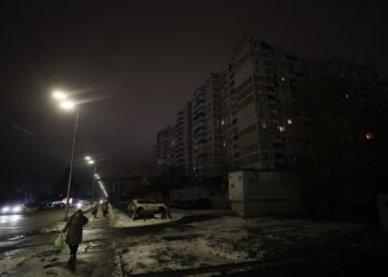 Rosja i Ukraina ogłaszają tymczasowy rozejm wokół elektrowni jądrowej