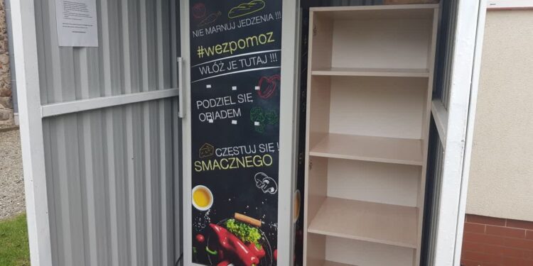 Podziel się świątecznym posiłkiem