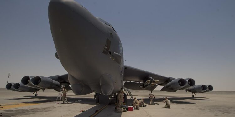 USA i Japonia: pokaz siły wobec Chin i Rosji