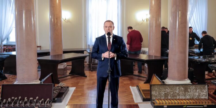 Okrągły Stół zniknął z Pałacu Prezydenckiego. Nawrocki zabrał głos