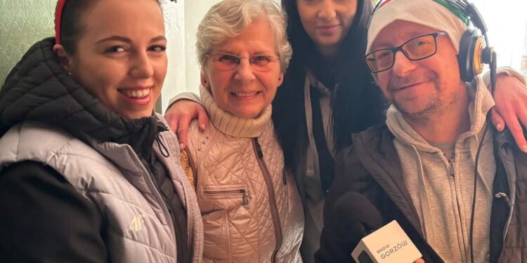 Sąsiedzi zgłosili, Mikołaj odwiedził. Potrzebujący otrzymali prezenty od Inneko