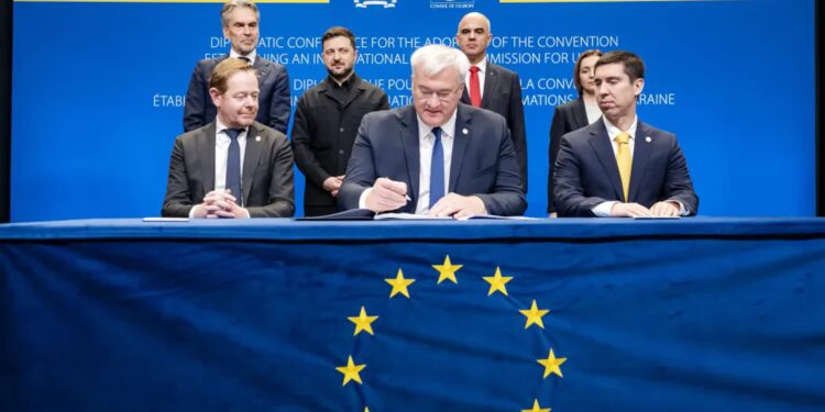 Powołano międzynarodową komisję ds. roszczeń dla Ukrainy. Przełomowy podpis w Hadze