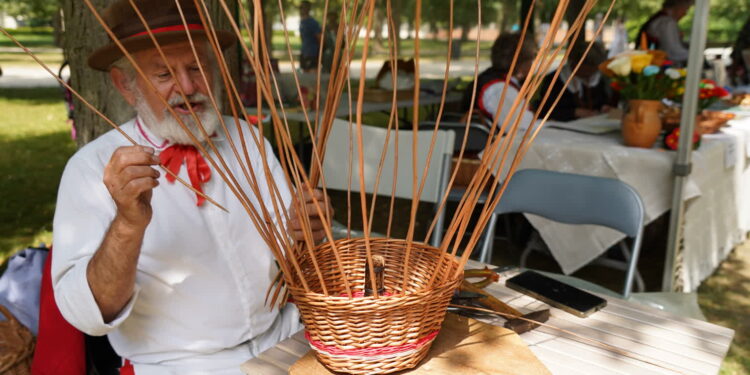 Tradycja plecionkarstwa z Polski trafiła na listę dziedzictwa UNESCO