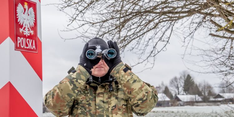 Balony z Białorusi nad Polską. Policja podaje szczegóły i apeluje o ostrożność