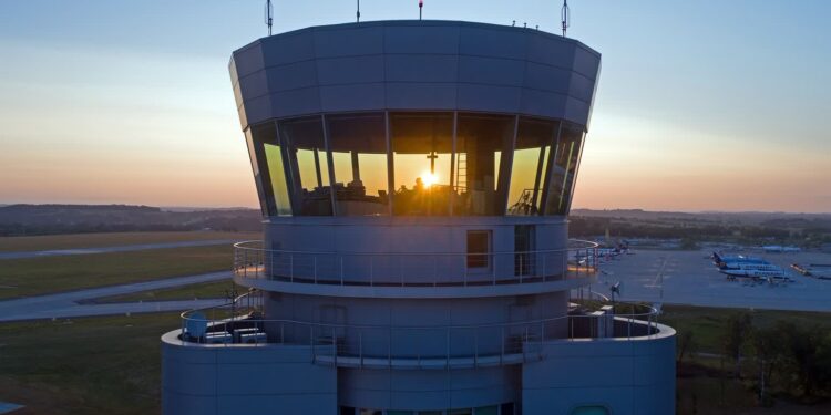Polska Agencja Żeglugi Powietrznej przygotowuje się do powrotu ruchu lotniczego na wschód