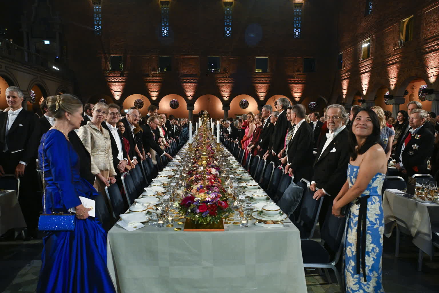 W Sztokholmie wręczono nagrody Nobla aż 13 laureatom