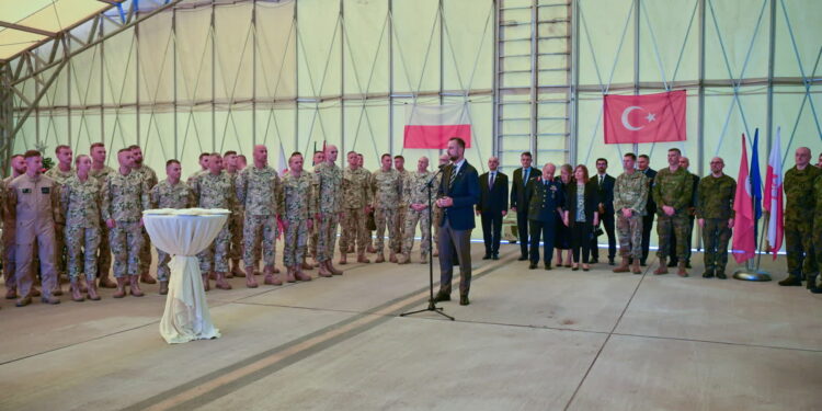 Szef MON podpisał porozumienie obronne z Turcją