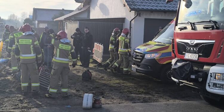 Niebezpieczny wypadek podczas prac ziemnych