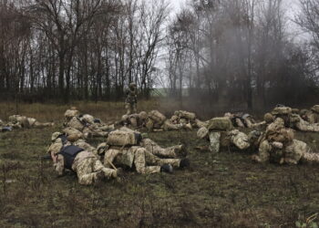 Po nocnych atakach Rosjan Odessa została odcięta od dostaw prądu, ciepła i wody