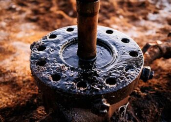 Niemcy. Duży wyciek ropy przy granicy z Polską