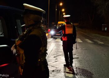 Pięciu kierowców „na podwójnym gazie”