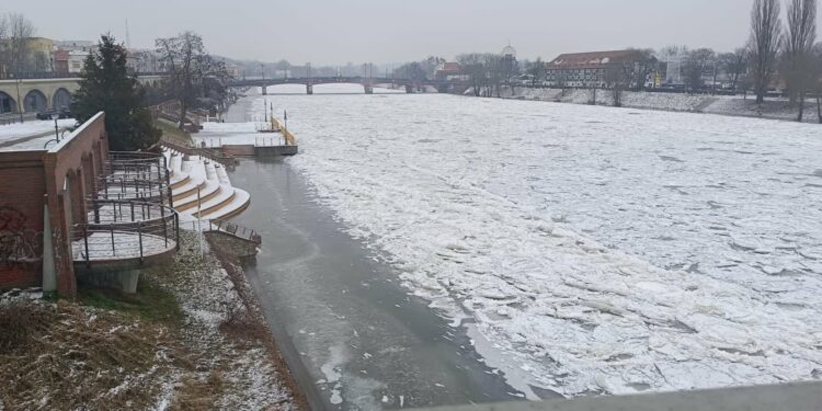 Warta wysoko, a będzie jeszcze wyżej