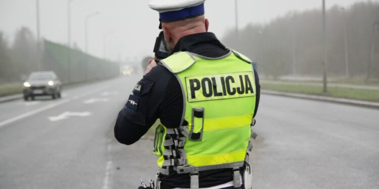 Od 20 lat nie miał prawa jazdy. Wpadł przez prędkość