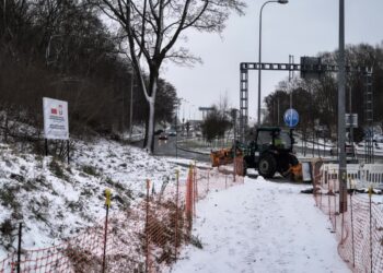 Inneko RCS informuje o akcji odśnieżania. IMGW ostrzega przed zamiecią