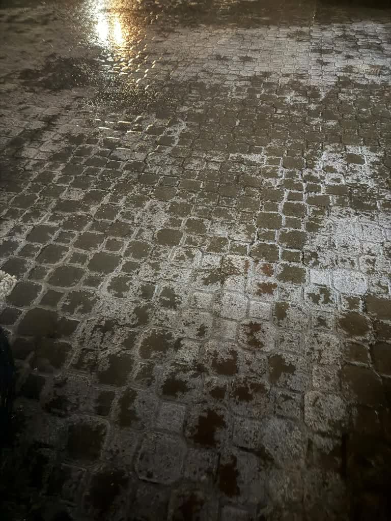 Dramat na chodnikach i bocznych ulicach