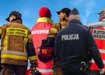 Surowsze kary za ataki na ratowników, policjantów i strażaków. Nowe przepisy już obowiązują!