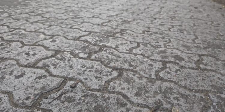 W Deszcznie nie wyjechały autobusy. W Strzelcach-piaskarki