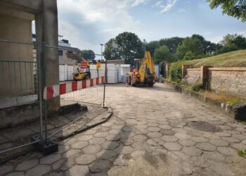 Walczą o pieniądze na remont dziedzińca ZSS nr 14. Czy miasto się dorzuci?