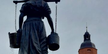 Jest nas więcej? Szefowa USC: Statystyki demograficzne nie pokazują całej prawdy