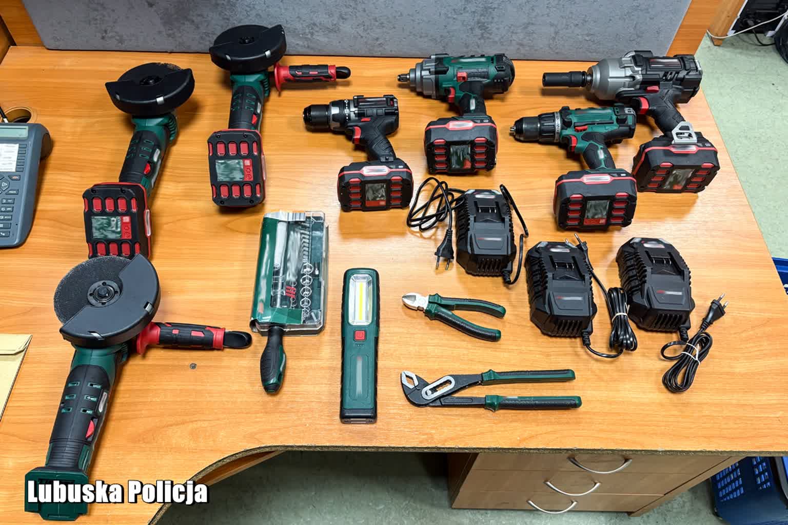 Kradł wkrętarki, szlifierki i perfumy. Złodziej z Sulęcina złapany