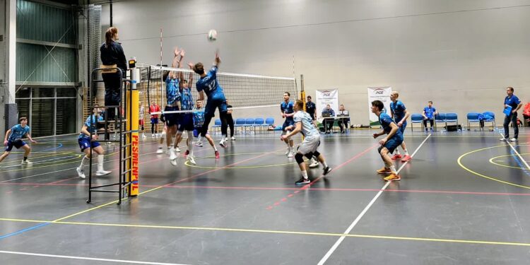 Po ciężkim boju młodzi siatkarze Stilonu mają ważne 3 punkty