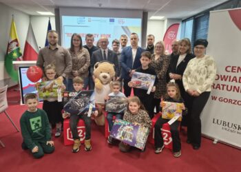 Na numer 112 dzwonią już 5-latki