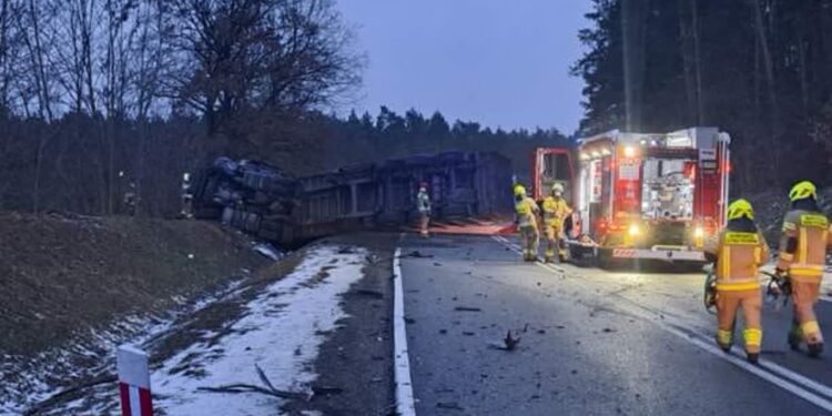 DK 22 koło Kiełpina zablokowana