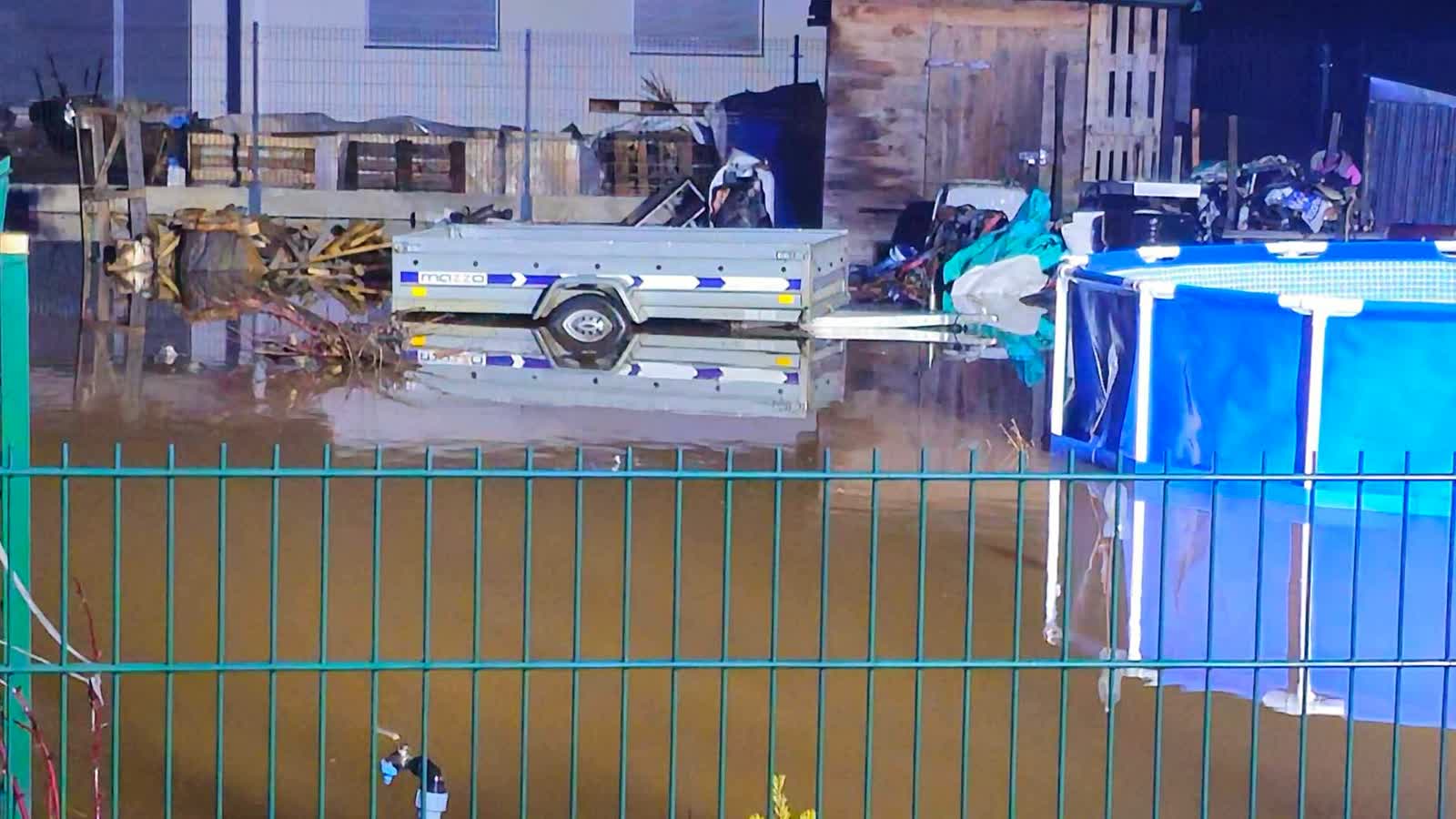 Roztopy. Zalane podwórka, piwnice i garaże