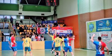 Stal spokojnie wywalczyła 3 punkty i zrównała się z wiceliderem