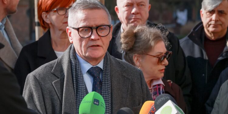 Spór o Gorzów i Zieloną Górę. PiS krytykuje decyzje sejmiku