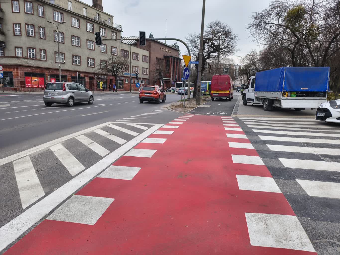 Miała pomóc, a utrudniła ruch. Śluza rowerowa do poprawki