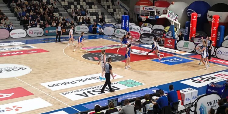 Ostatnia Prosta: koszykówka, siatkówka, piłka wodna, piłka nożna