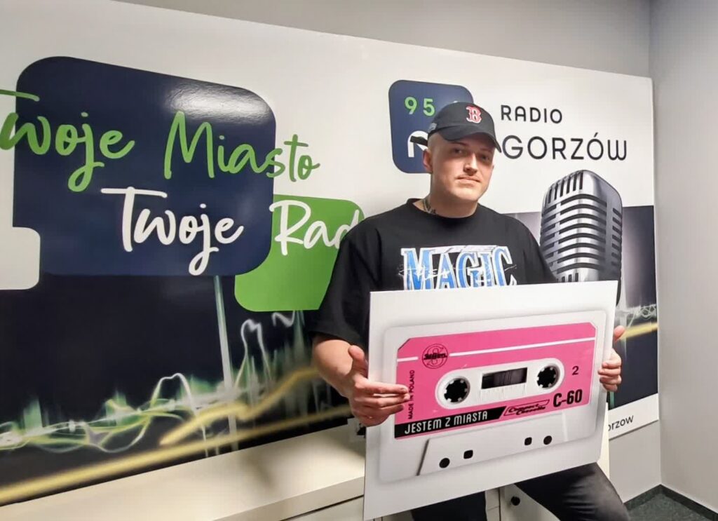 Jestem z Miasta - Wojtek Barnaz