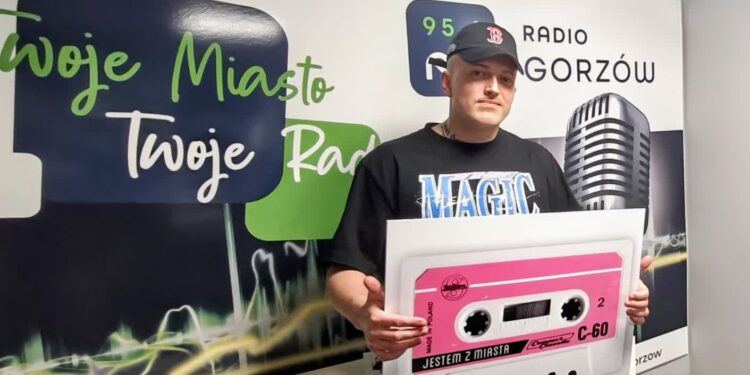 Jestem z Miasta - Wojtek Barnaz