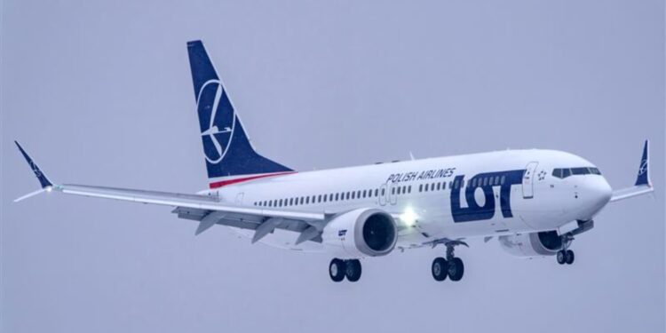 Loty do Dubaju i Rijadu odwołane. PLL LOT podają szczegóły