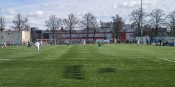 Młody Stilon znów przeważał a cieszyli się goście