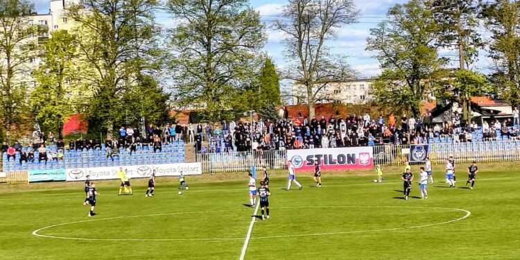 W IV lidze nic jeszcze nie jest jasne: Stilon wygrał z Odrą