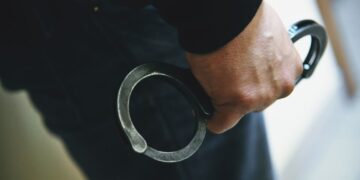 Strzelał do obcokrajowców. Grozi mu do 10 lat więzienia