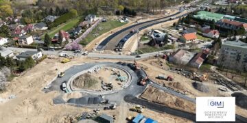 Na Północnej Obwodnicy kładą asfalt