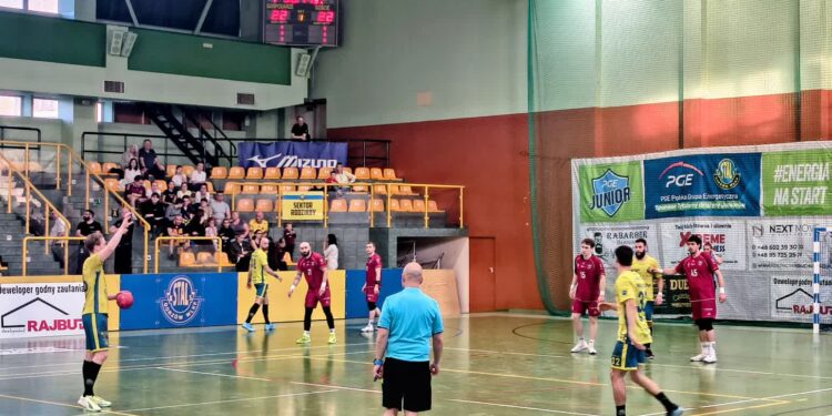 Stal wypuściła punkty w ostatnich sekundach