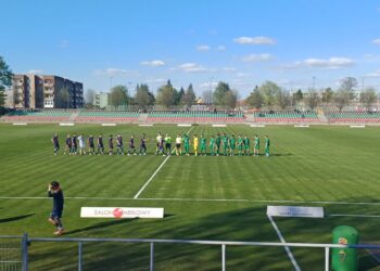 W Żarach do przerwy niespodziewany wynik, w II połowie Warta wypunktowała Promień i jest w półfinale PP