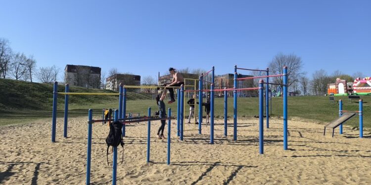 Wiosenna forma na Górczynie. Wspólne treningi w plenerze