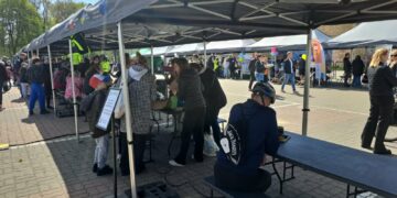 Ekologia i dobra zabawa. Mieszkańcy wymienili odpady na kulturalne wypady