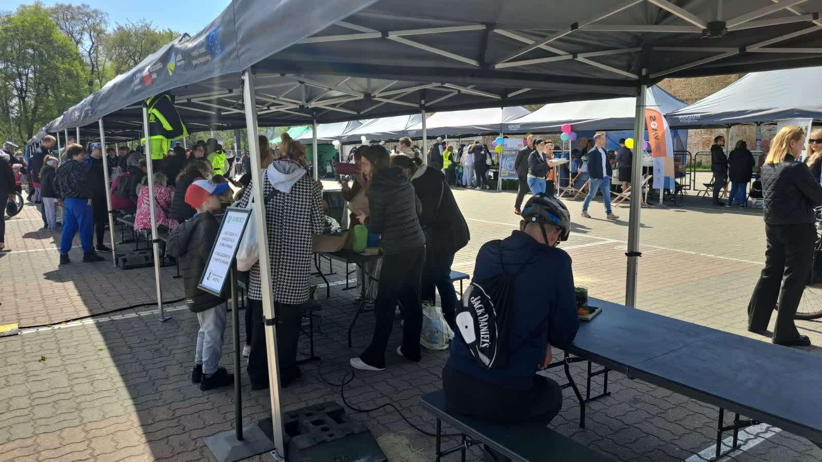 Kolejki po darmowe wejściówki. Akcja potrwa do godz. 15