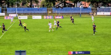 Warta dostała szybkie ciosy i Lechia melduje się w finale