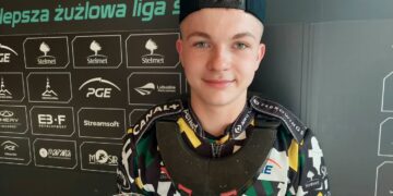 Julian Wronecki trzeci w PE w klasie 500RCC. Pech Williama Forstnera