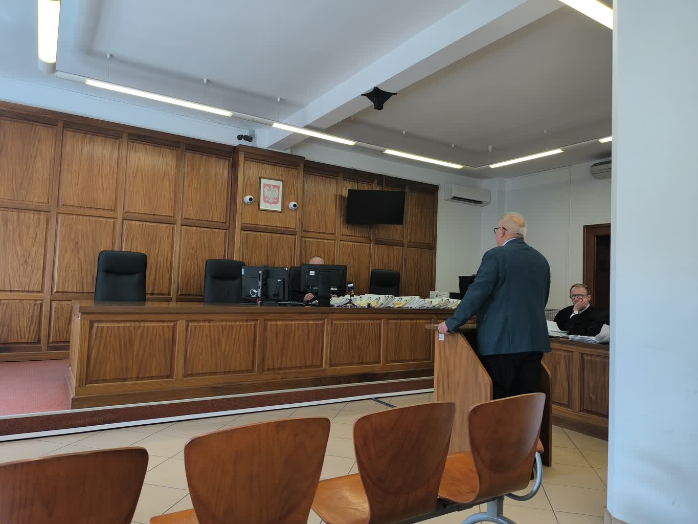 Rozprawa w sprawie zakupów covidowych bez wyroku